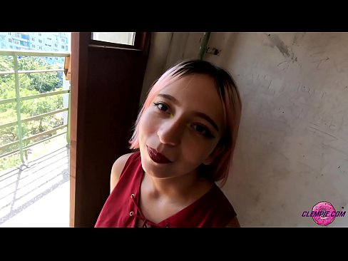 ❤️ Cov tub ntxhais kawm Sensual Sucks ib tug neeg txawv txawv nyob rau hauv lub Outback - Cum ntawm nws lub ntsej muag ️❌  Porno  ntawm peb  Ib ❤